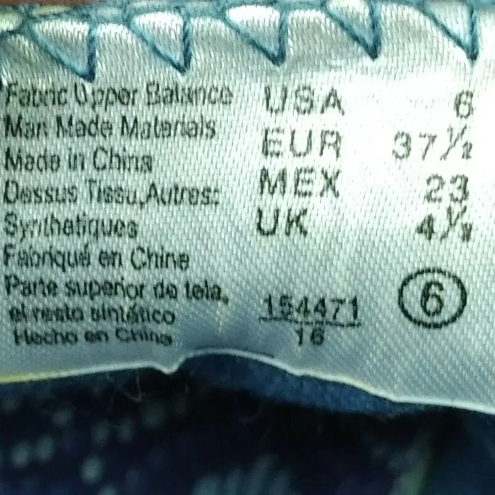 Airwalk Blue Corduroy Casual Fashion Sneakers‎ Shoes Women's Size 6 Blue